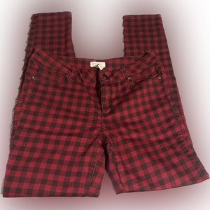 Skinny plaid pants